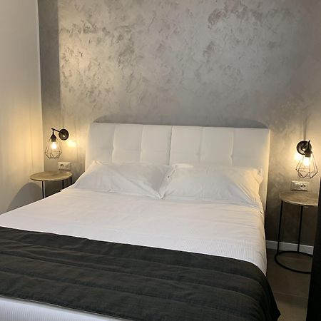 Aparthotel Bossi Milán Exterior foto